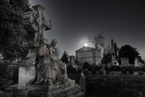 cemiterio_graveyard_oakland_mausoleum_hdr_1600-600x401 Crivon Crônicas em Crivon 